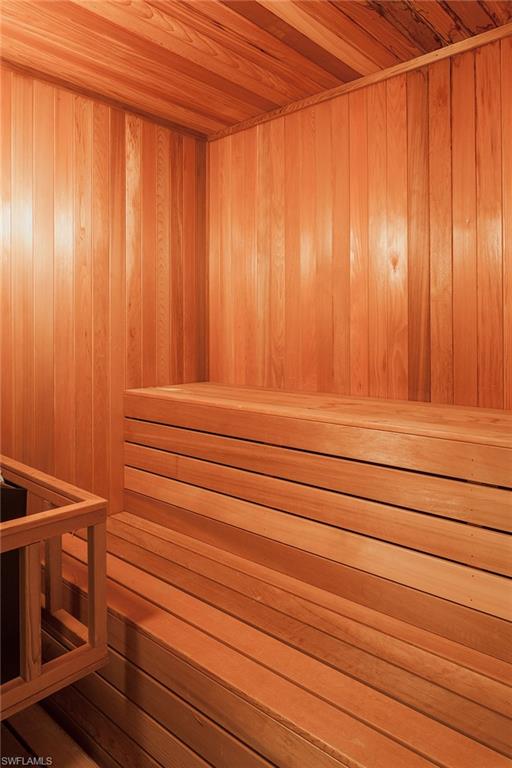 BILTMORE AT BAY COLONY - Residential