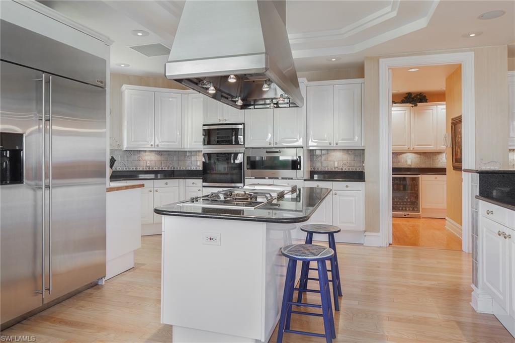 BILTMORE AT BAY COLONY - Residential