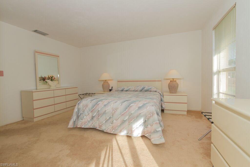 LAKEWOOD VILLAS - Residential