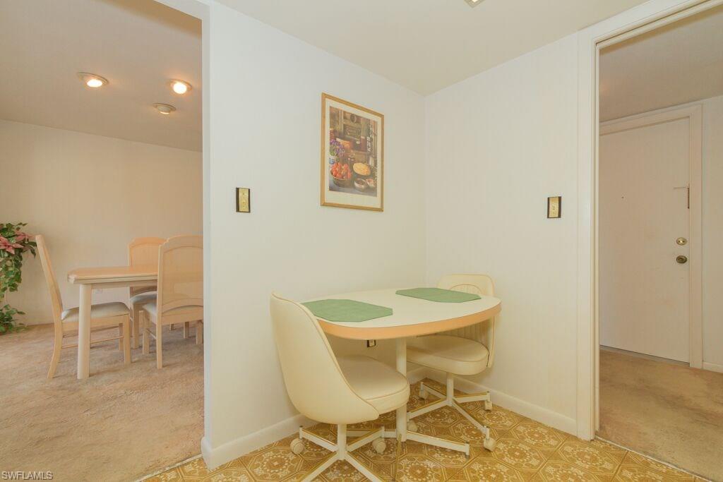 LAKEWOOD VILLAS - Residential