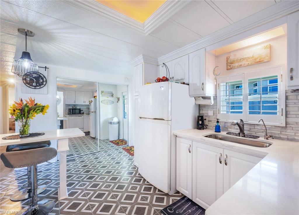 RIVIERA GOLF ESTATES - Residential