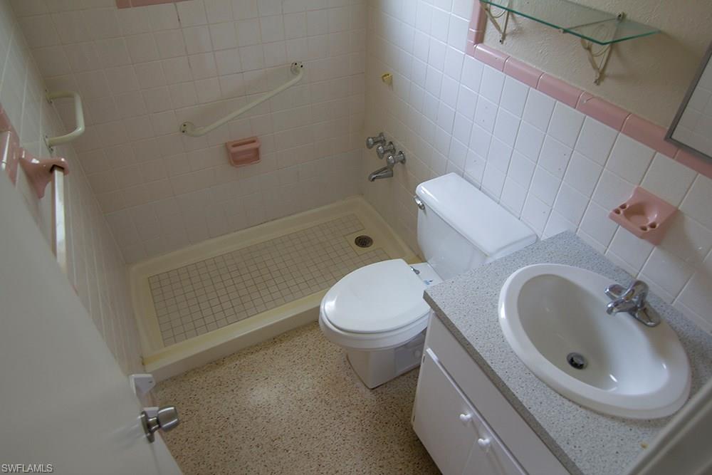 LITTLE GROVES - Residential