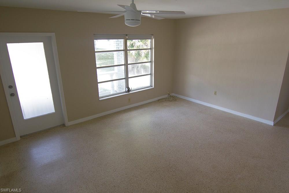 LITTLE GROVES - Residential