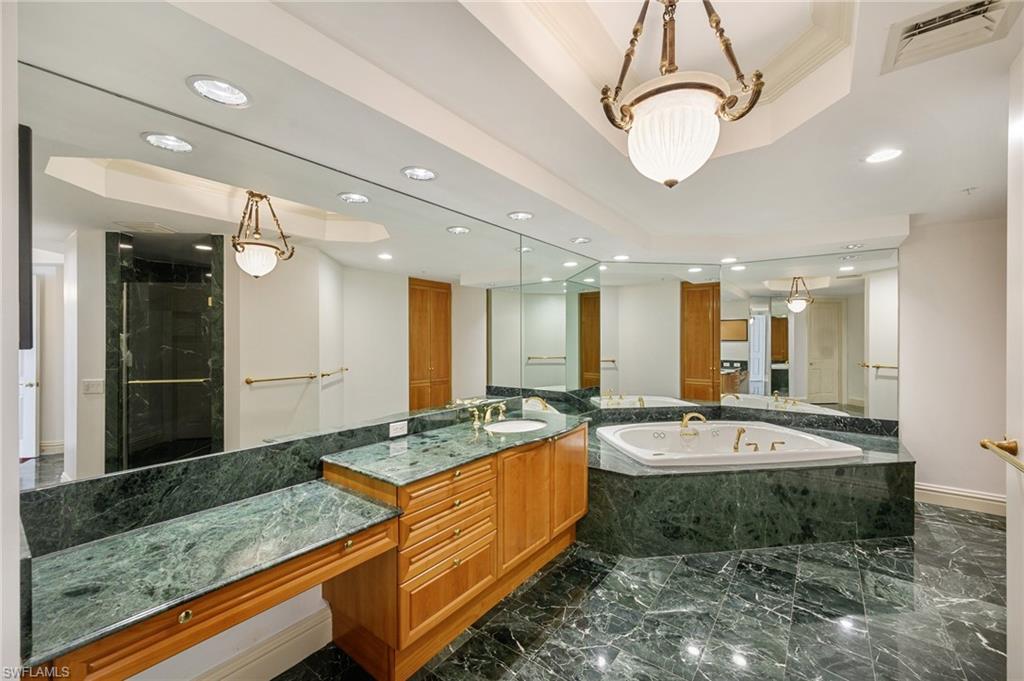 WINDSOR AT BAY COLONY - Residential