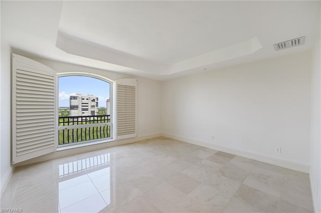 WINDSOR AT BAY COLONY - Residential