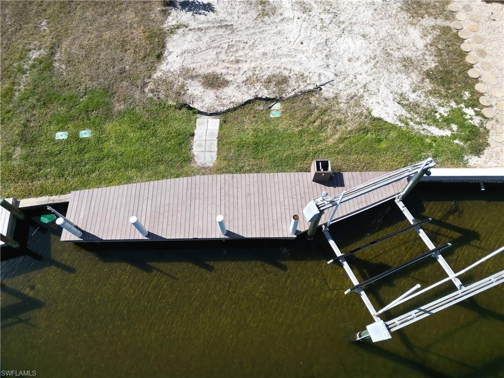 BAYSIDE ESTATES - Land