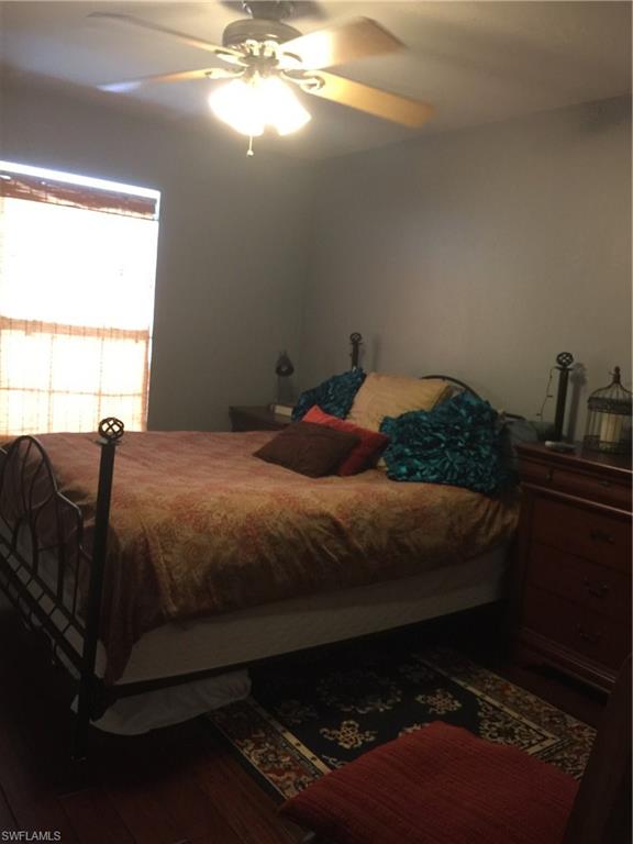 SAN CARLOS PARK - Residential