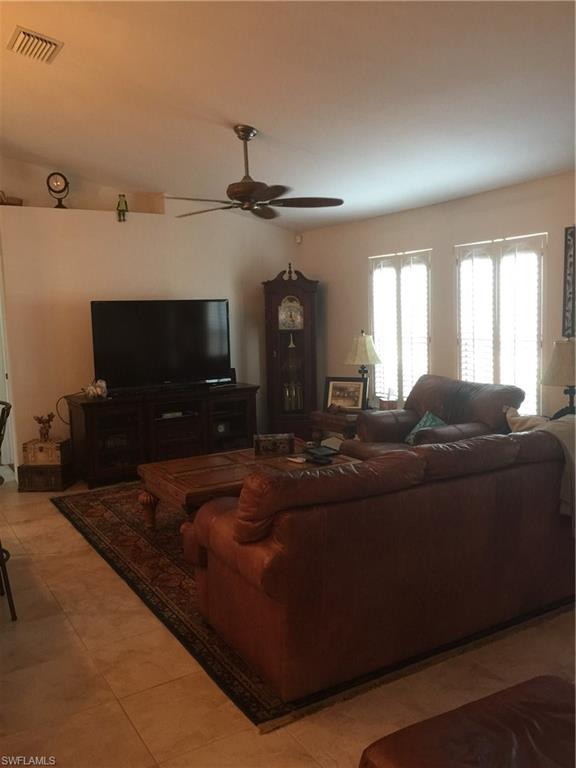 SAN CARLOS PARK - Residential