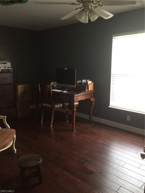 SAN CARLOS PARK - Residential