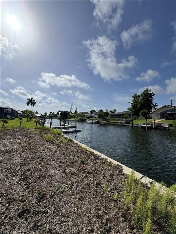 CAPE CORAL - Land