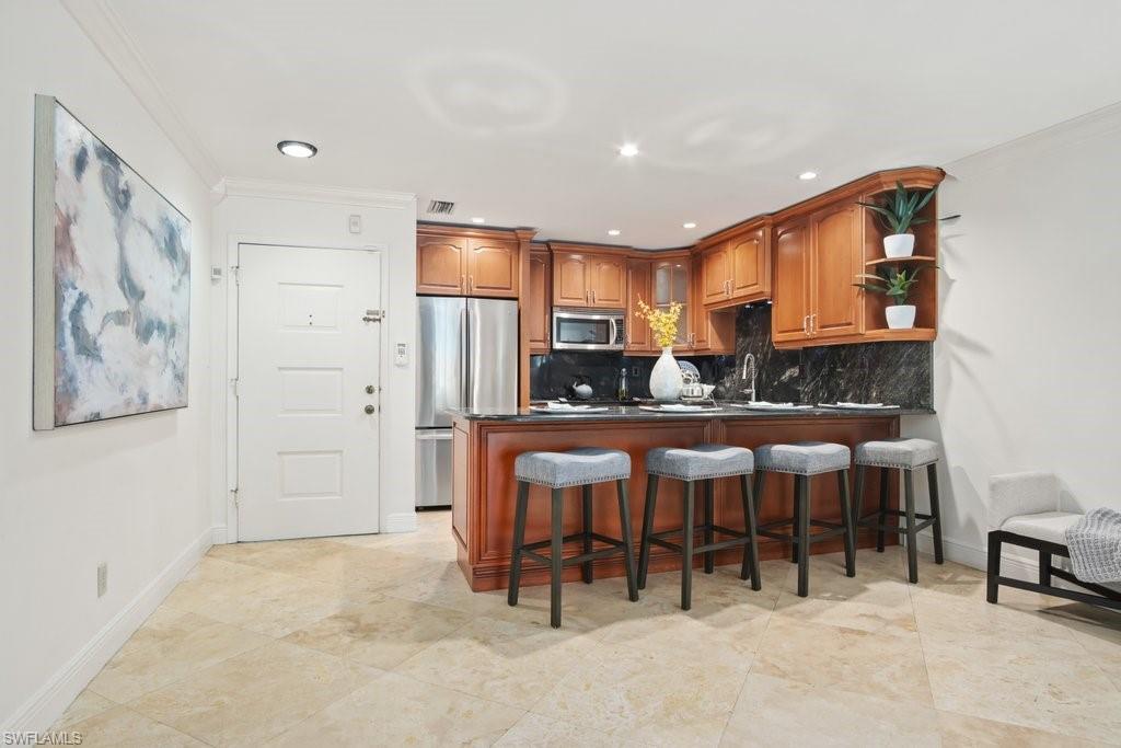 BEACHWOOD CLUB - Residential