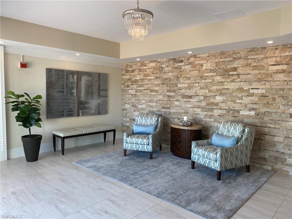 SUNSET CONDO - Residential