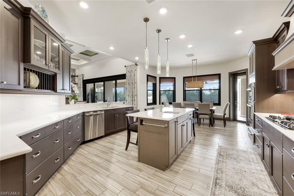 CAPE HARBOUR - Residential