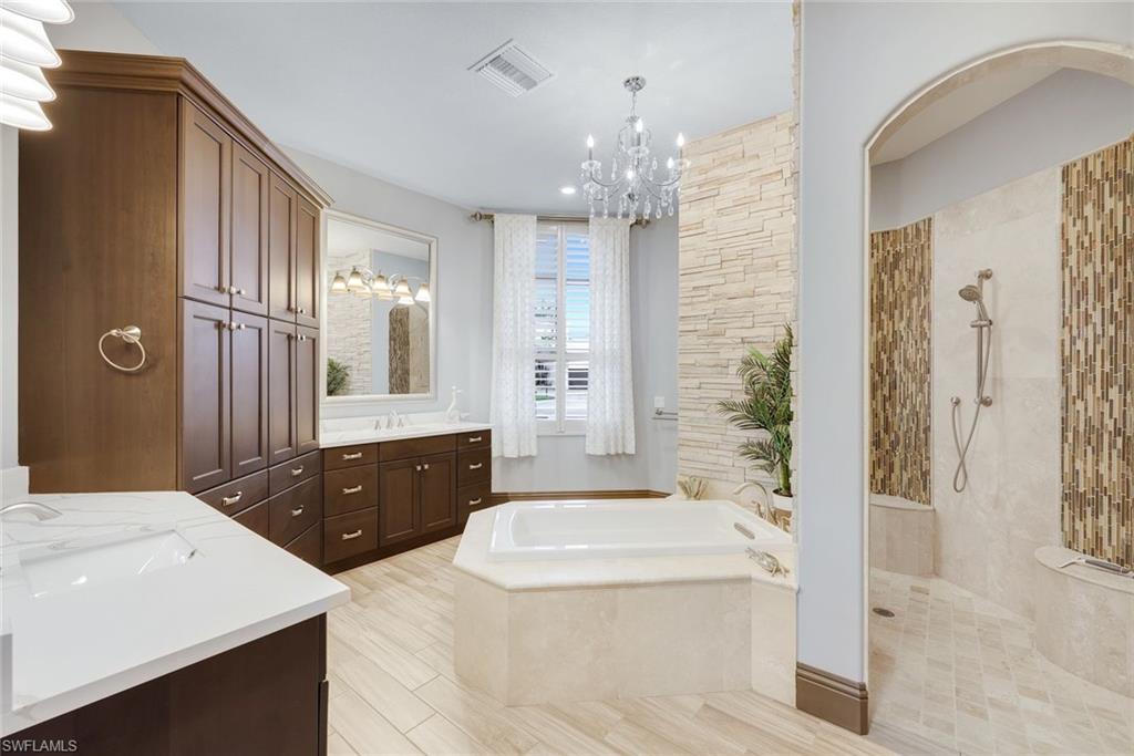 CAPE HARBOUR - Residential