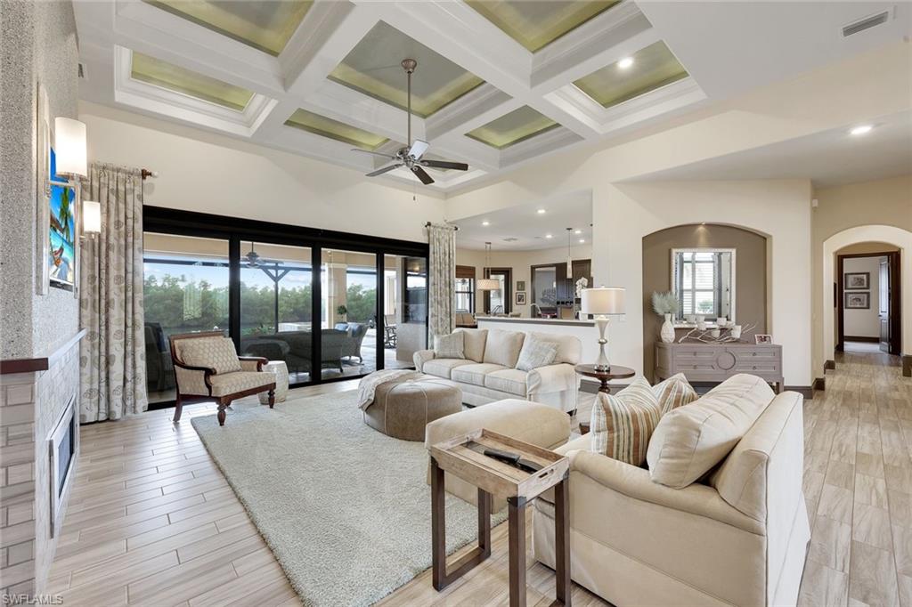 CAPE HARBOUR - Residential