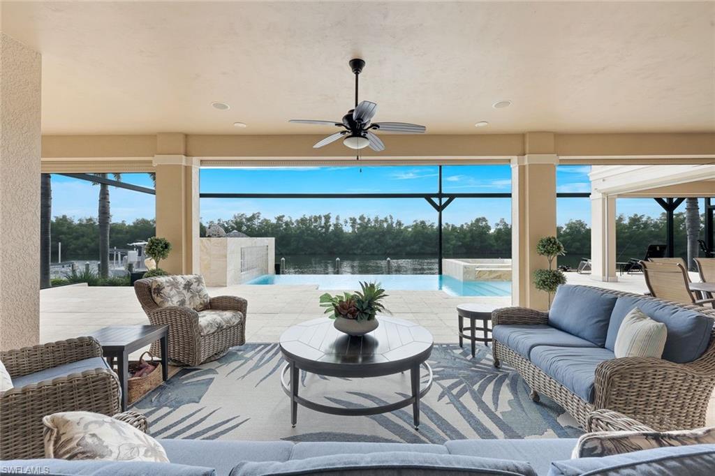 CAPE HARBOUR - Residential