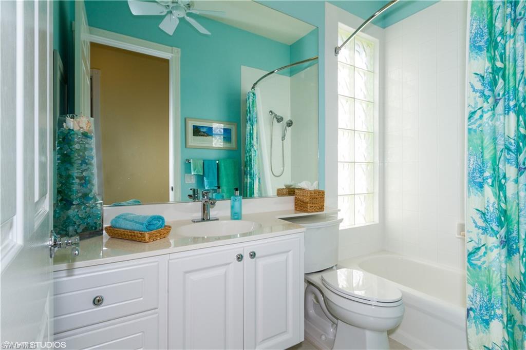 ISLAND WALK - Residential