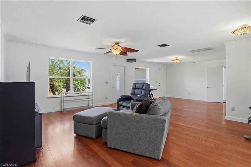 HEIGHLAND VILLA - Residential