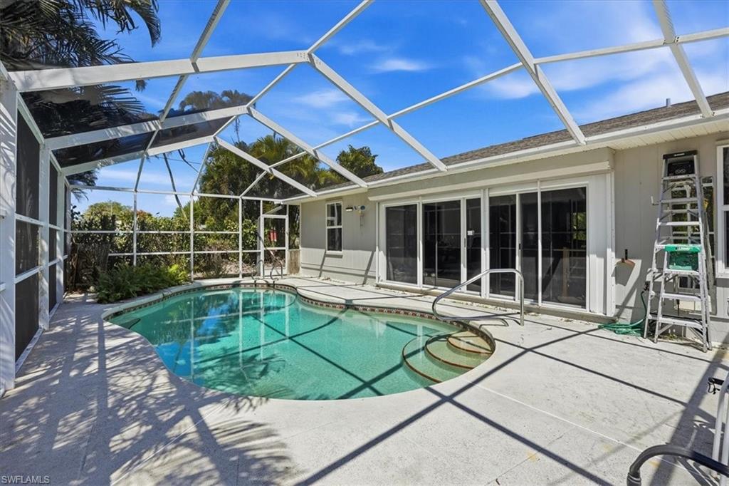 HEIGHLAND VILLA - Residential