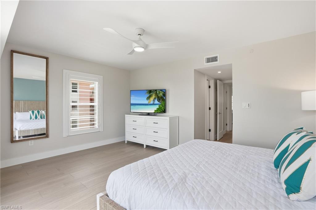 HICKORY SHORES - Residential