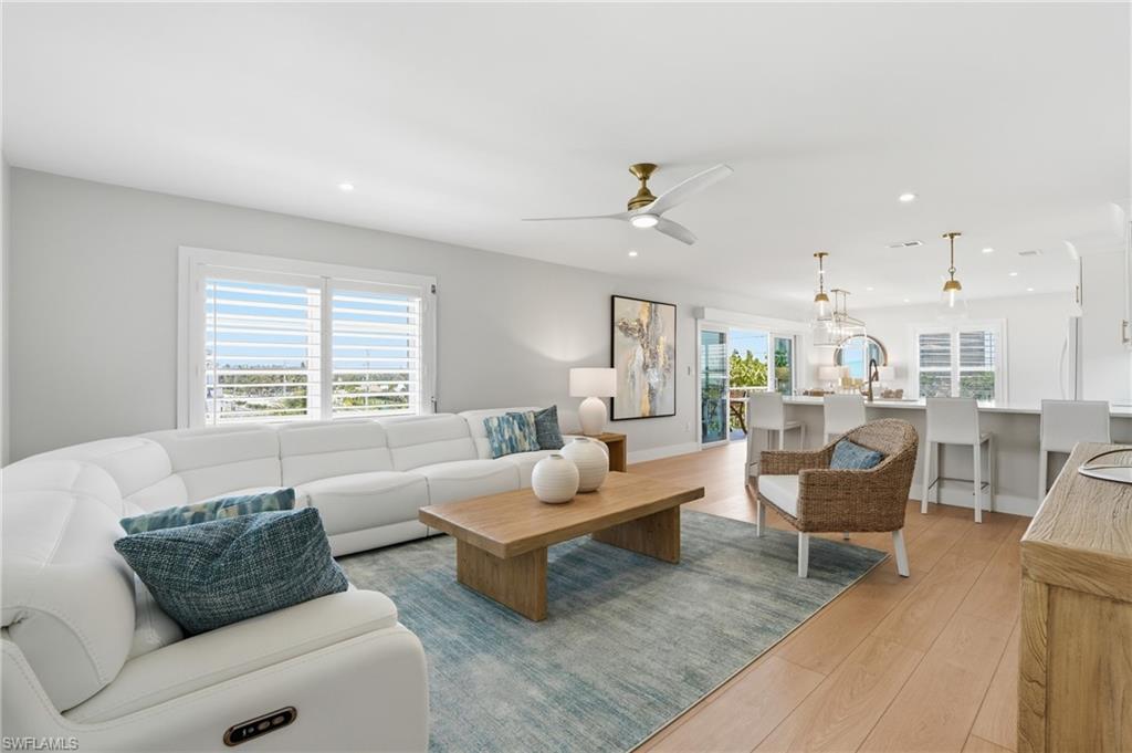 HICKORY SHORES - Residential