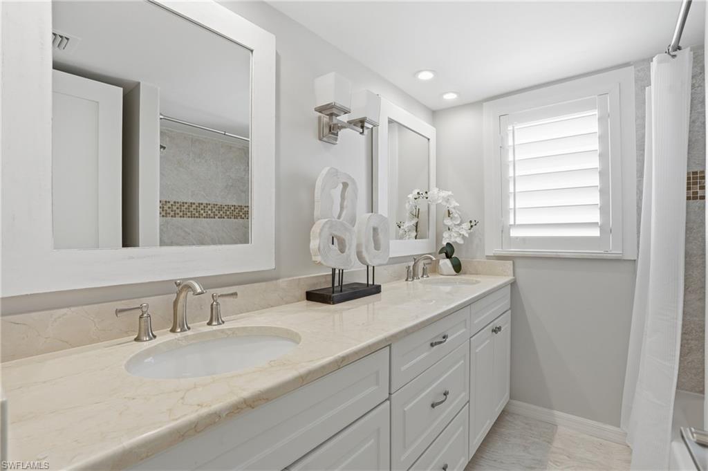 HICKORY SHORES - Residential