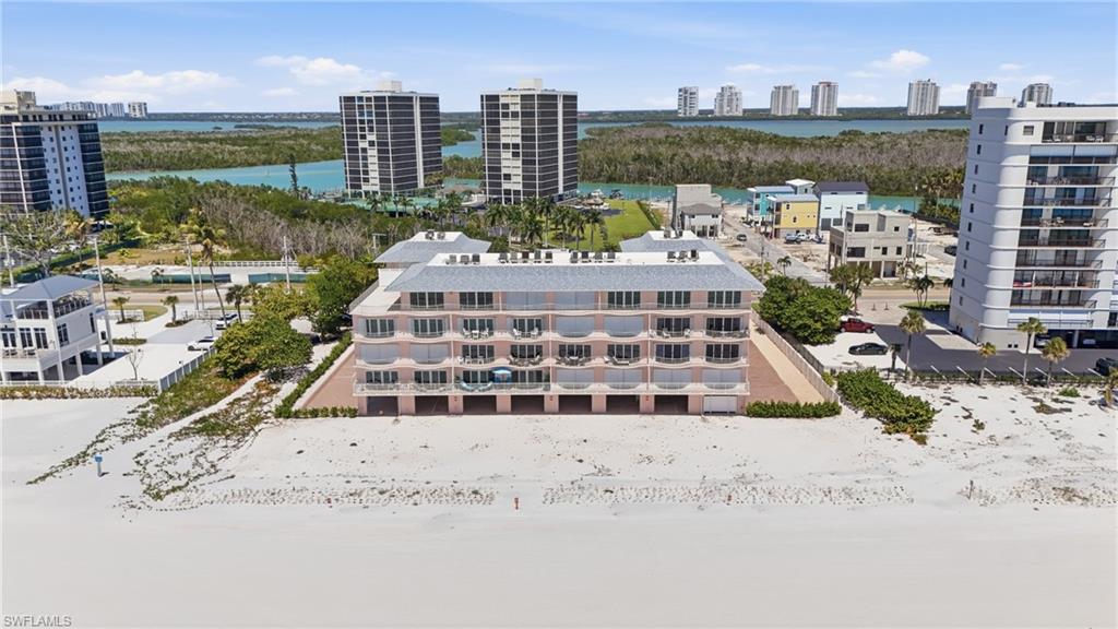 HICKORY SHORES - Residential