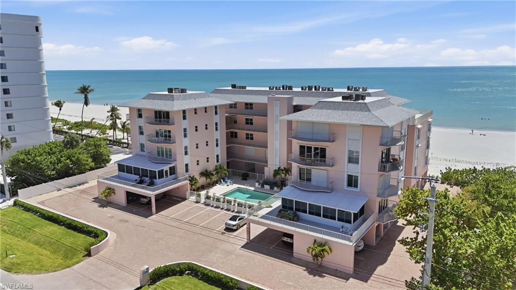 HICKORY SHORES - Residential