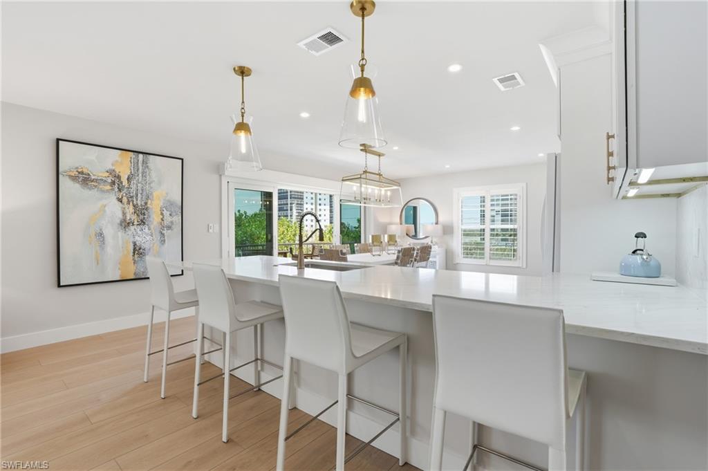 HICKORY SHORES - Residential