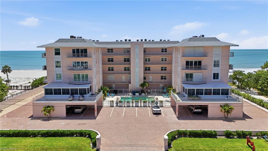 HICKORY SHORES - Residential