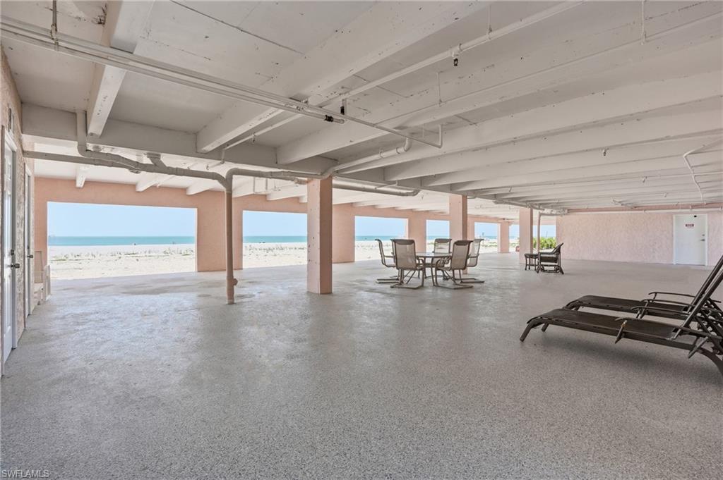 HICKORY SHORES - Residential