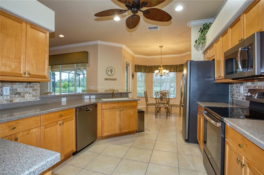 HERITAGE PALMS ESTATES - Residential