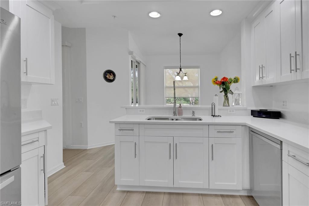 LAUREL GREENS - Residential