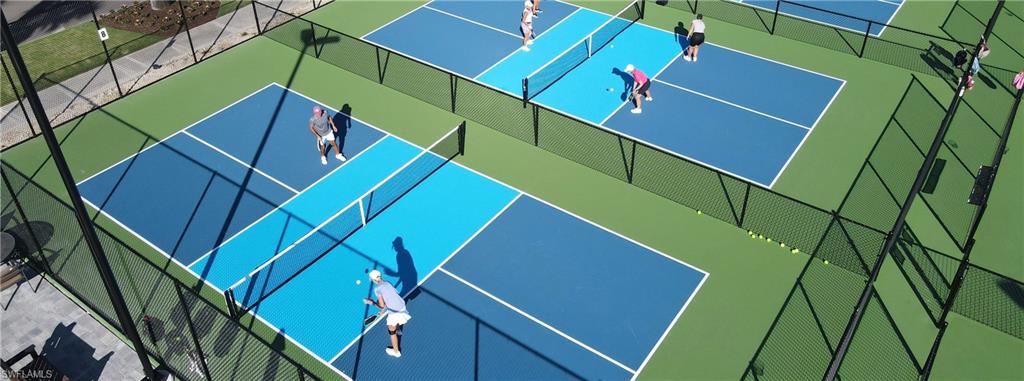 LAUREL GREENS - Residential