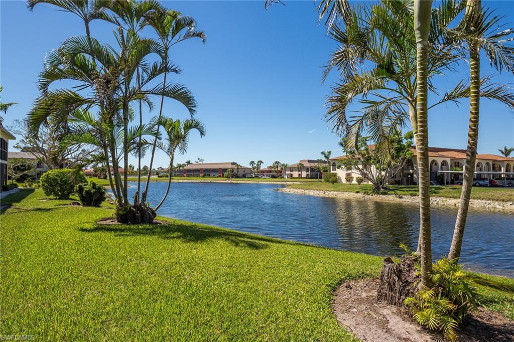 FOUNTAINS III - Residential