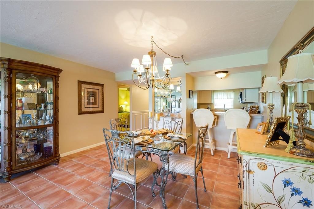 FOUNTAINS III - Residential