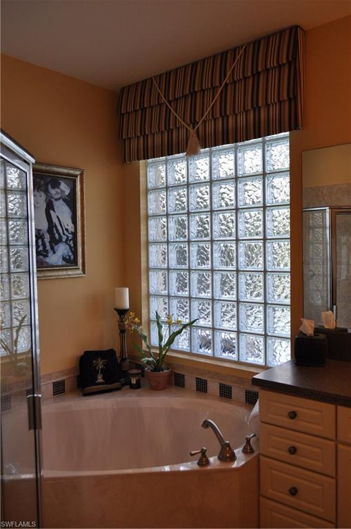 VALENCIA COUNTRY CLUB - Residential