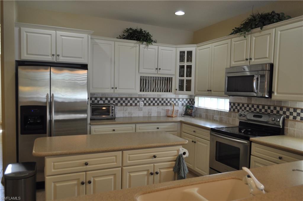 VALENCIA COUNTRY CLUB - Residential