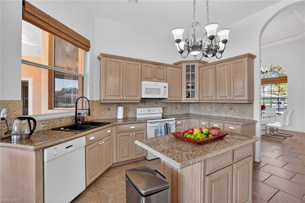 INDIGO LAKES - Residential