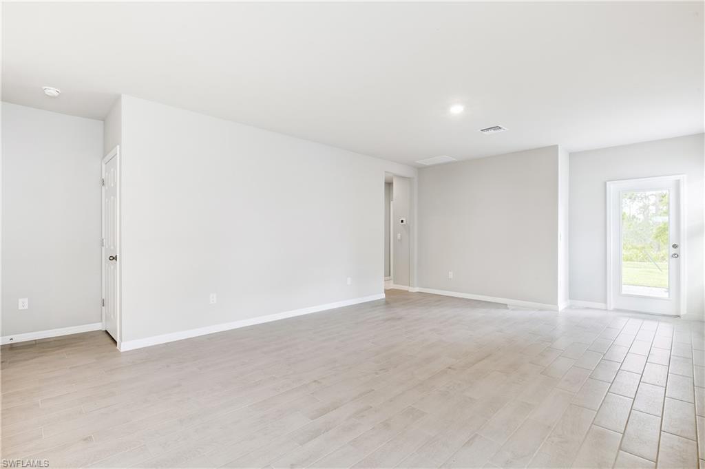 BENTLEY CROSSING - Residential