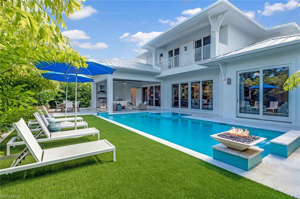 OLDE NAPLES - Residential