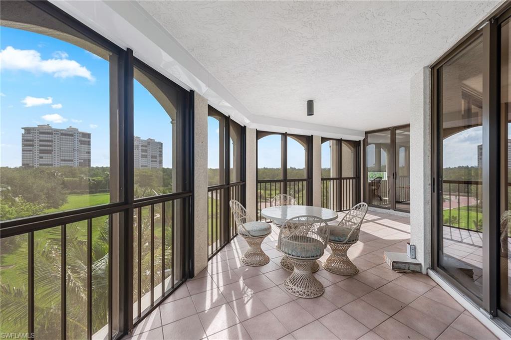 CARLYSLE AT BAY COLONY - Residential