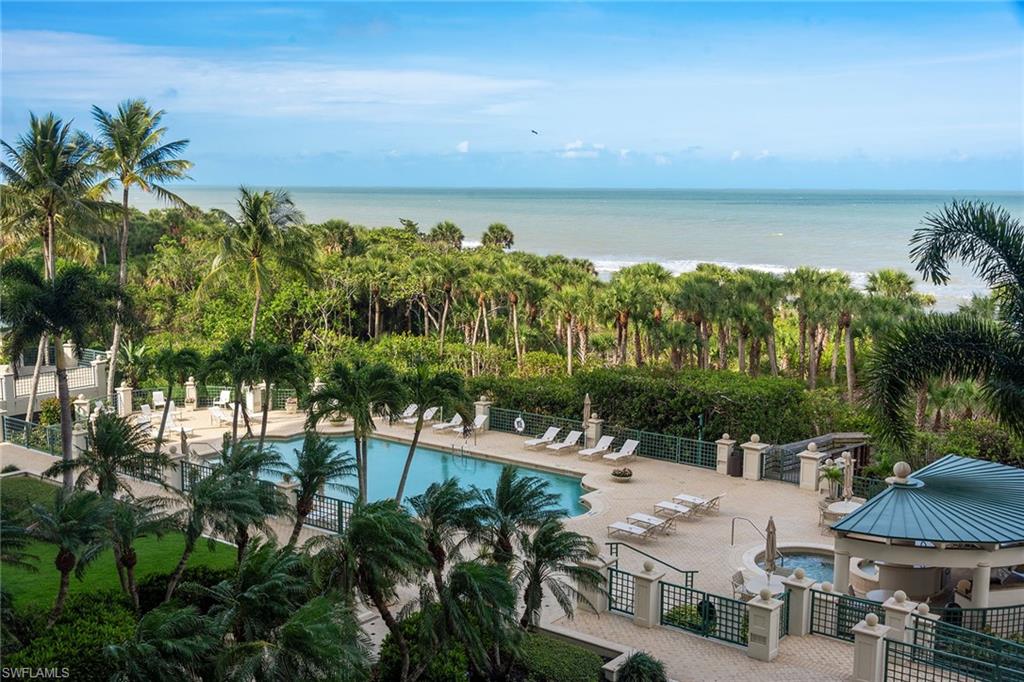 CARLYSLE AT BAY COLONY - Residential