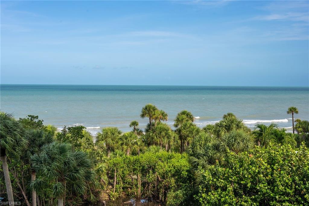 CARLYSLE AT BAY COLONY - Residential