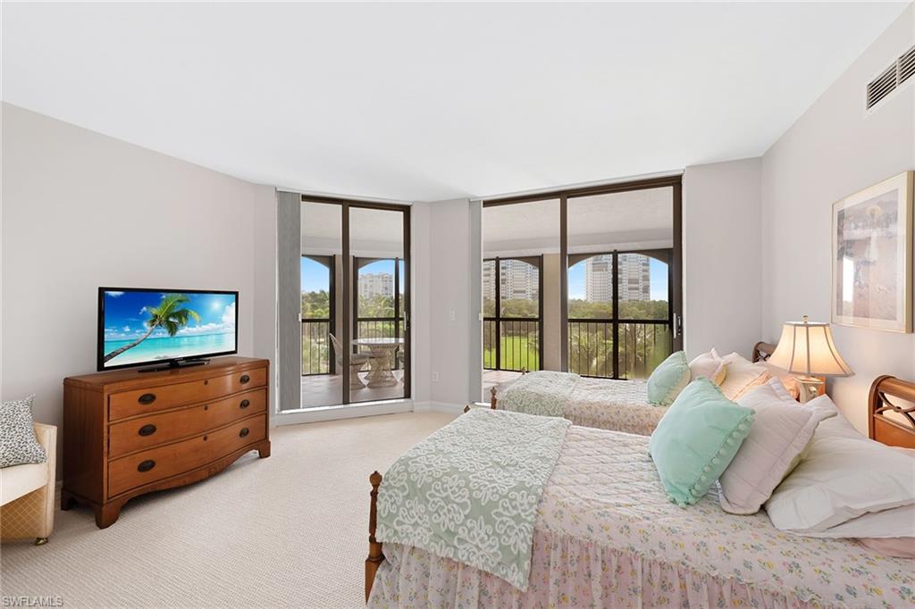 CARLYSLE AT BAY COLONY - Residential