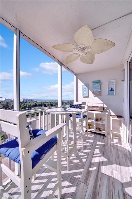 BEACH AND TENNIS CLUB - Residential