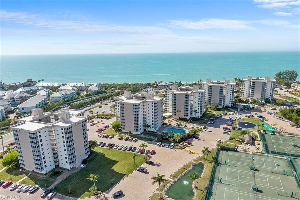 BEACH AND TENNIS CLUB - Residential