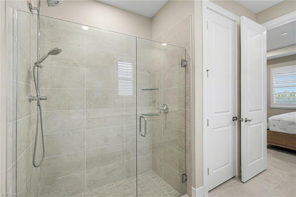 REGENCY - Residential