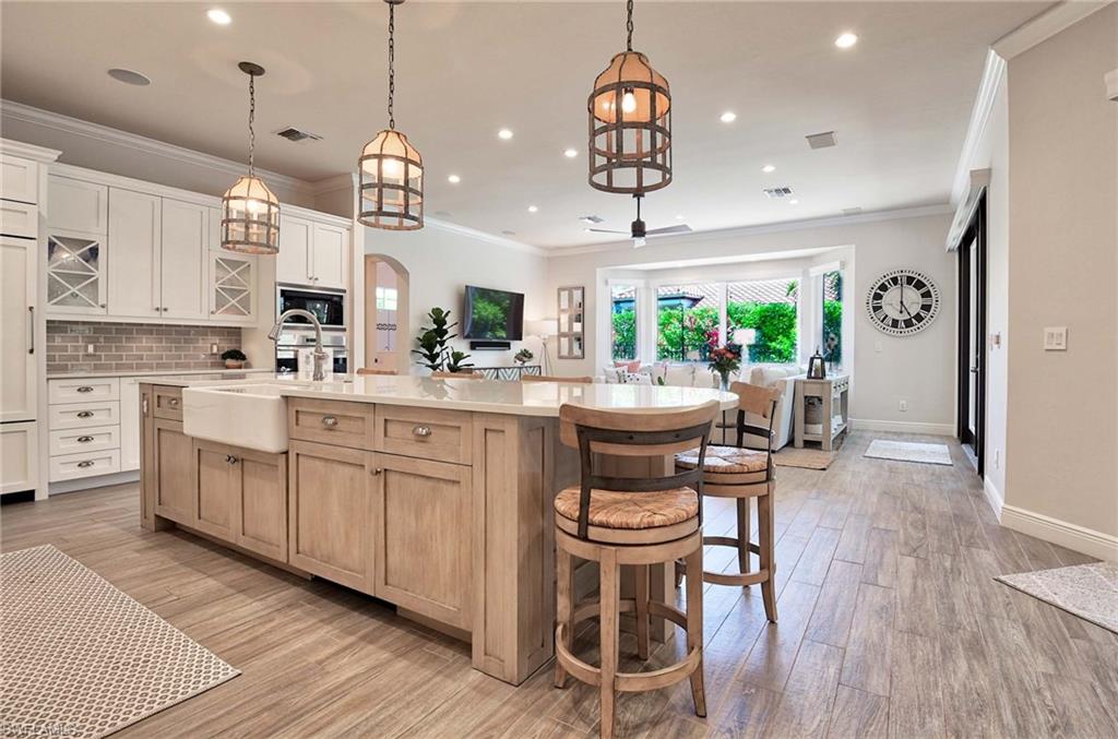 MONTEREY - Residential