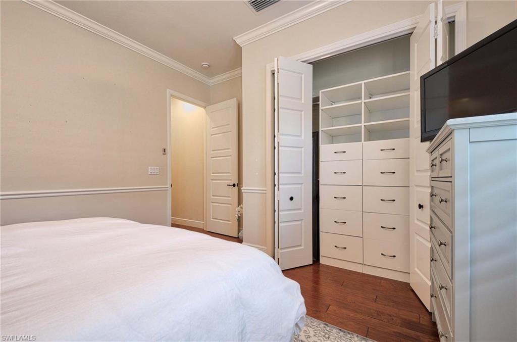 MONTEREY - Residential